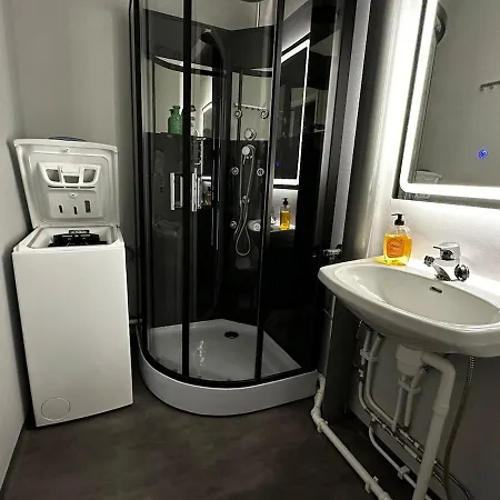 아파트 Vanhan Paloaseman Loft -asunto *